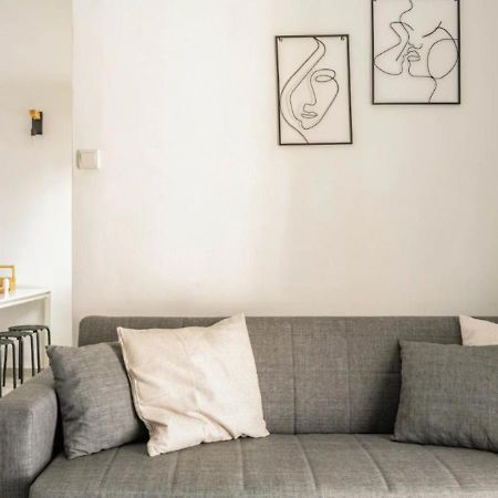 Central 1Br Oasis, Fast Fiber Wifi, Free Parking, Free Netflix With Shelter Haifa Eksteriør bilde